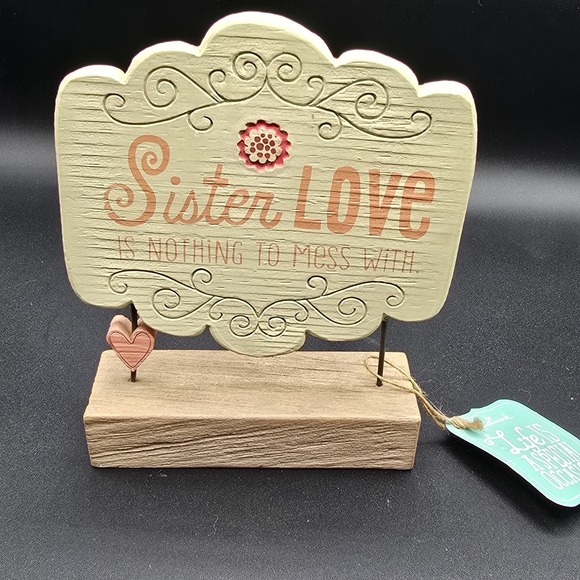 Hallmark Other - Hallmark Tabletop Decorative Sign Sister Love Plaque Self Standing